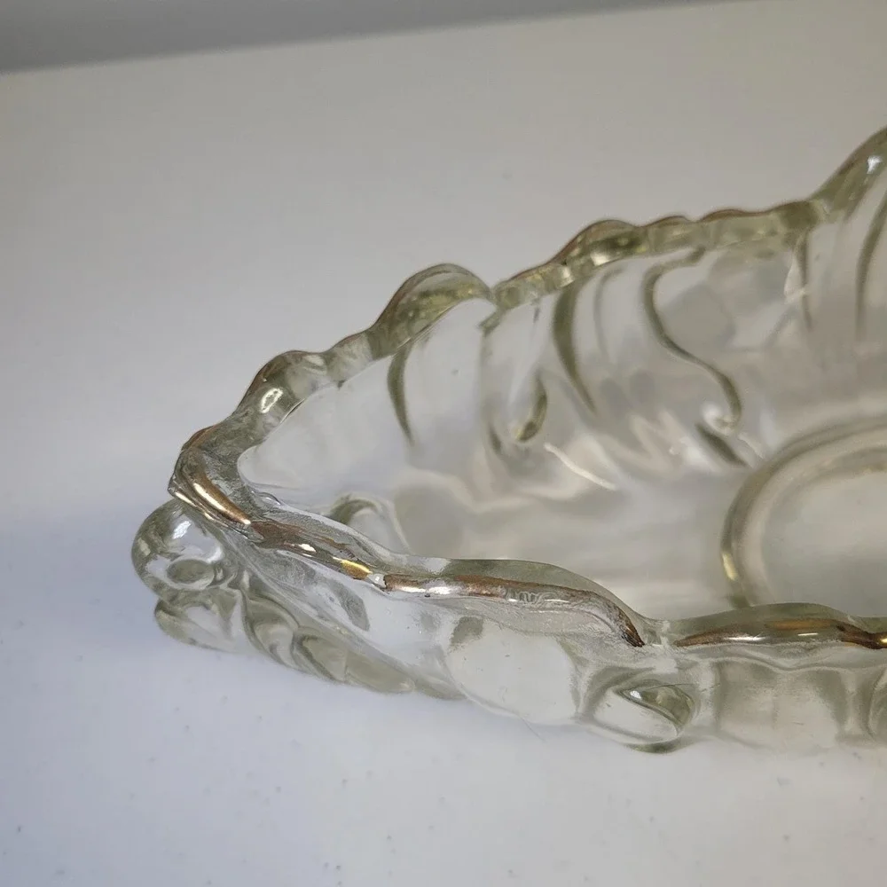 Vintage Indiana Glass Tiara Gold Trim Scalloped‎ Edge Oval Console Bowl Clear